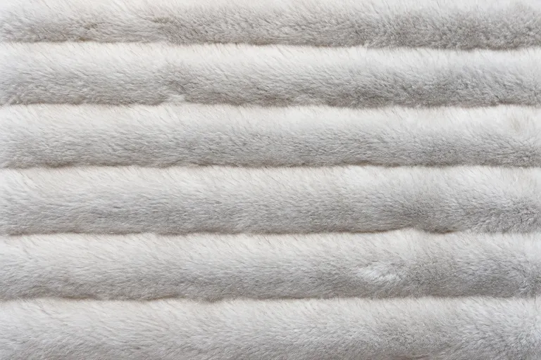 Pelted / Chinchilla Faux Fur Fabric - pile surface