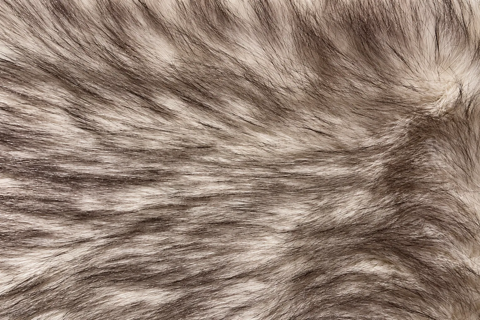 Tip-Dyed Fox Faux Fur Fabric - pile surface