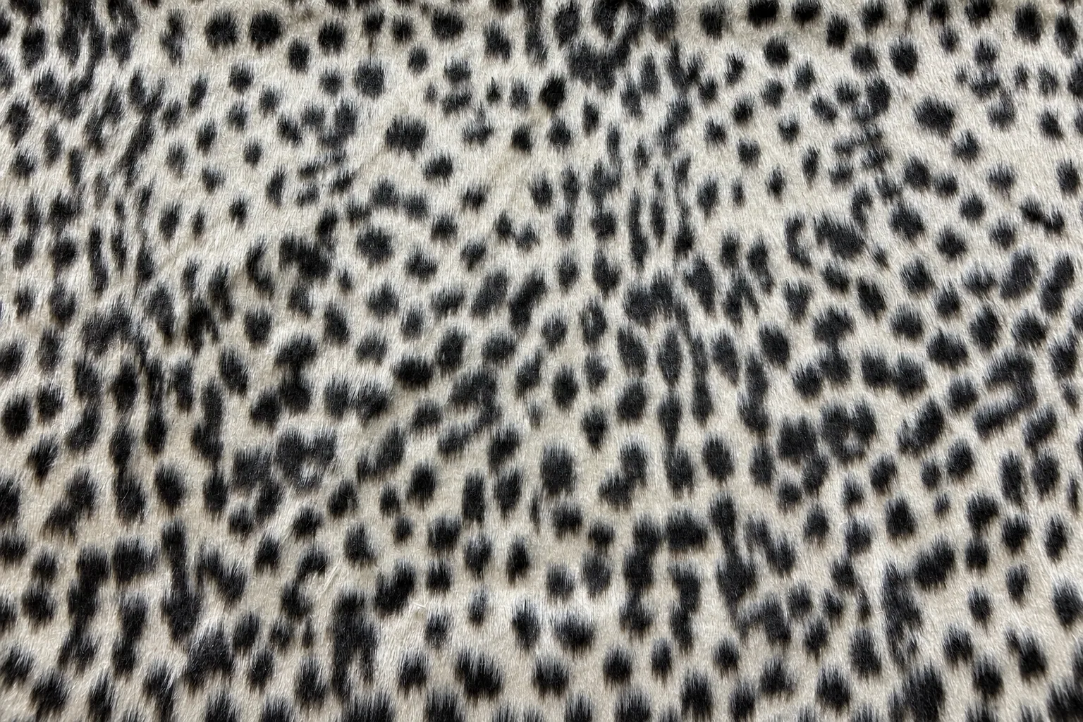 Leopard-Dot Horsehair Faux Fur Fabric - pile surface